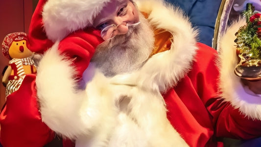 Raccolta di doni. Babbo Natale ospite sabato 21 dicembre