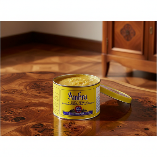 Ambra Cera Solida aperta con mobili in legno pregiato